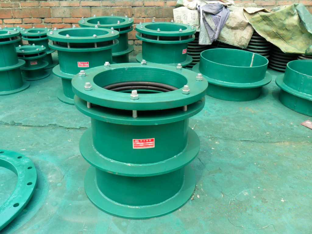 ���P����Է�ˮ�׹ܵİ��b����