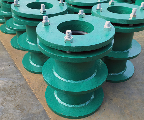 �����˷��������]�׹܏S��